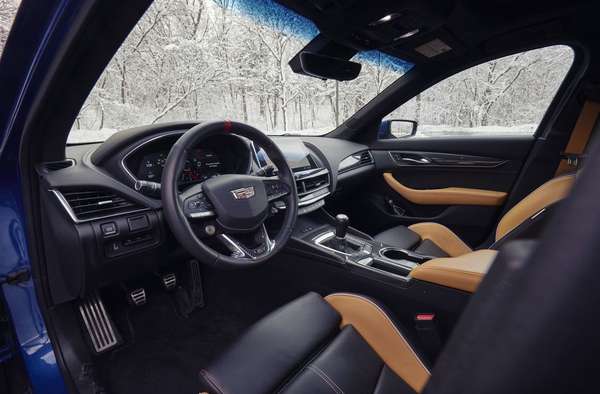 Cadillac CT5-V Blackwing 2022: Sedan thể thao tốt nhất chỉ hơn 2 tỷ đồng