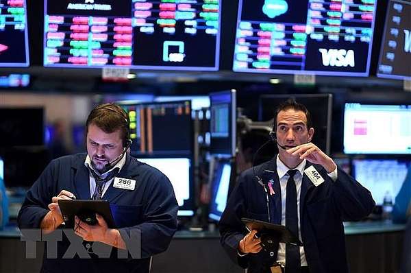 Lợi suất trái phiếu kho bạc về dưới 5%, DowJones bắt đầu phục hồi