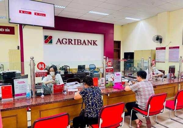 Agribank dẫn đầu lãi suất nhóm Big4, các 