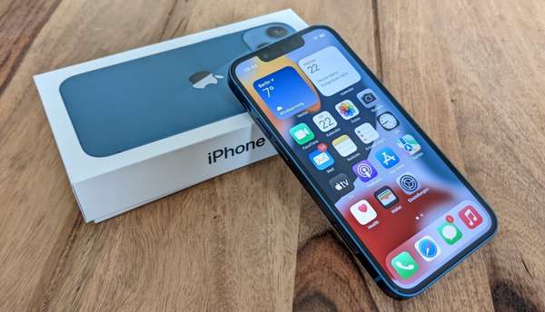 Giá iPhone 13 mới nhất tháng 6/2023: Đủ đẹp để 