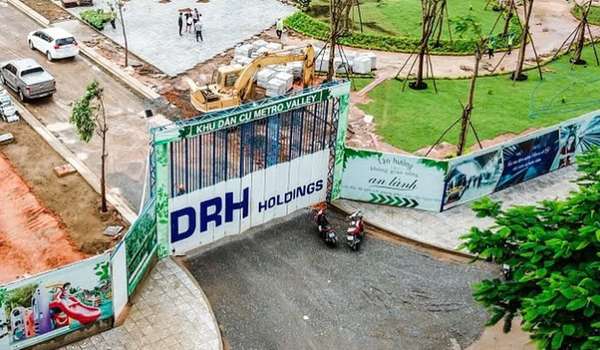 Cổ phiếu DRH nằm sàn sau án đình chỉ giao dịch, soi sức khỏe của DRH Holdings