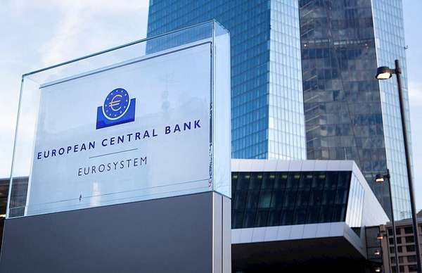 ông Gediminas Simkus, thành viên Hội đồng Thống đốc Ngân hàng Trung ương châu Âu (ECB), nhấn mạnh rằng lãi suất sẽ tiếp tục được điều chỉnh giảm nếu lạm phát ở Khu vực đồng euro (Eurozone) tiếp tục giảm