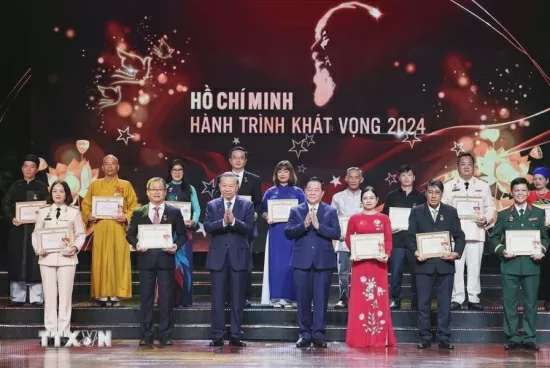 Tổng Bí thư Tô Lâm dự Chương trình 'Hồ Chí Minh - Hành trình khát vọng 2024'