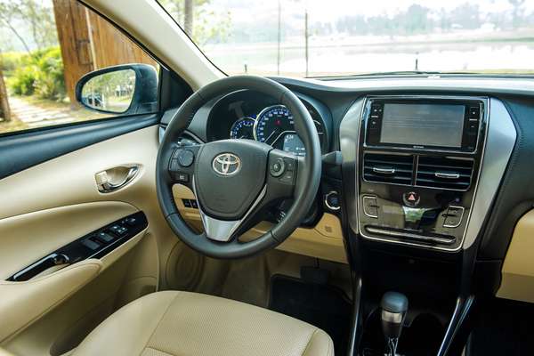 Cập nhât giá xe Toyota Vios mới nhất cuối tháng 3: Sốc vì rẻ, “Cân đẹp” đối thủ cùng phân khúc