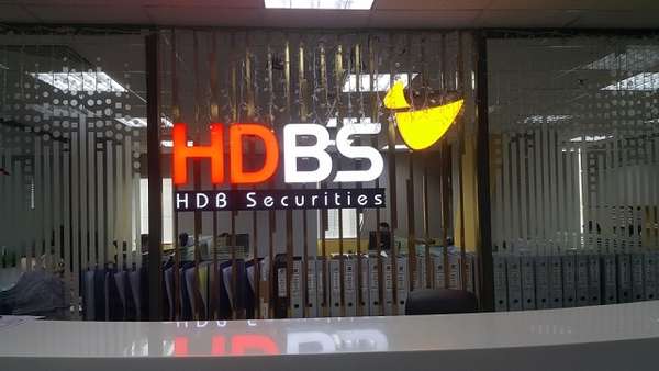 Chứng khoán HD mua bất thành 3 triệu cổ phiếu HDB