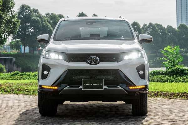 Toyota Fortuner 2023: Xây chắc chỗ đứng trong lòng người tiêu dùng Việt