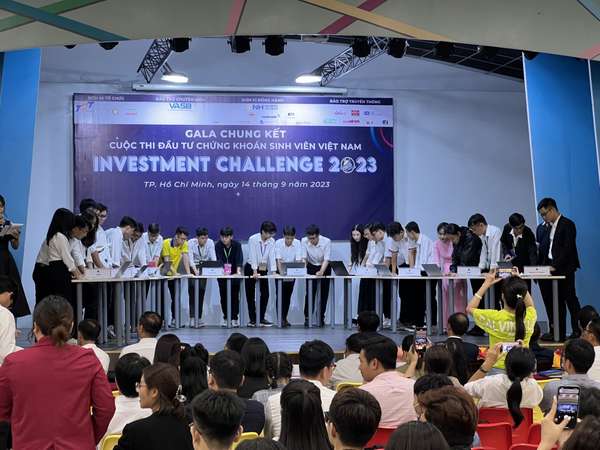 Chung kết cuộc thi đầu tư chứng khoán sinh viên Việt Nam– Investment Challenge2023