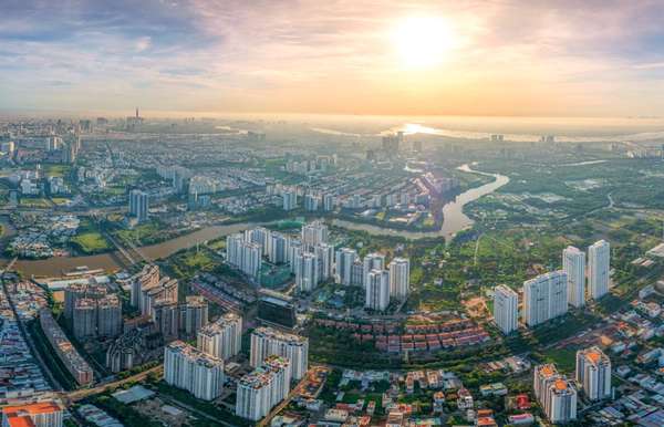 Nguyên tắc đầu tư trong chiếc bình thông nhau: Chứng khoán - vàng - bất động sản