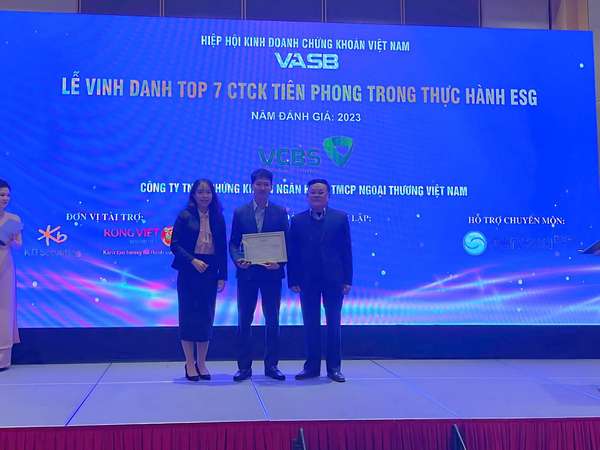 VASB vinh danh 7 công ty chứng khoán dẫn đầu về thực hành ESG