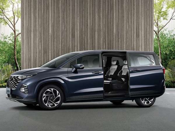 Hyundai Custin 2023 chính thức ra mắt: Nhiều tiện nghi, giá bán khiến loạt đối thủ 