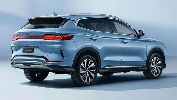 Lộ diện SUV hybrid tiết kiệm nhiên liệu nhất Việt Nam, giá chỉ 700 triệu: Liệu có đánh bại Mazda CX-5?