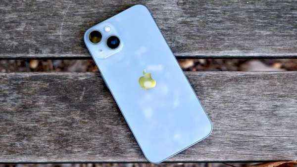 iphone2.jpg