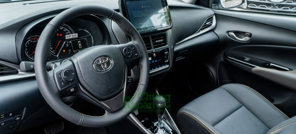 Toyota Vios giảm cực mạnh trong tháng 11: Giá bán thực tế khiến Honda City 