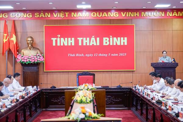 Thủ tướng: Thái Bình cần lấn biển và làm ngay tuyến đường 10 làn kết nối với Hưng Yên- Ảnh 5. Thủ tướng: Thái Bình cần lấn biển và làm ngay tuyến đường 10 làn kết nối với Hưng Yên- Ảnh 5.