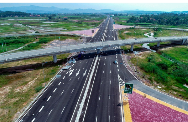 VEC muốn tăng phí đường bộ 4 tuyến cao tốc: Nội Bài - Lào Cai, Cầu Giẽ - Ninh Bình, Đà Nẵng - Quảng Ngãi, TP.HCM - Long Thành - Dầu Giây