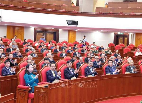 Tổng Bí thư: Trí thức, nhà khoa học, văn nghệ sĩ tiếp tục là lực lượng tiên phong mở đường cho dân tộc tiến lên mạnh mẽ- Ảnh 3. Tổng Bí thư: Trí thức, nhà khoa học, văn nghệ sĩ tiếp tục là lực lượng tiên phong mở đường cho dân tộc tiến lên mạnh mẽ- Ảnh 3.