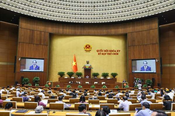 Miễn học phí cho học sinh công lập cả nước, học sinh tư thục được hỗ trợ- Ảnh 1. Miễn học phí cho học sinh công lập cả nước, học sinh tư thục được hỗ trợ- Ảnh 1.