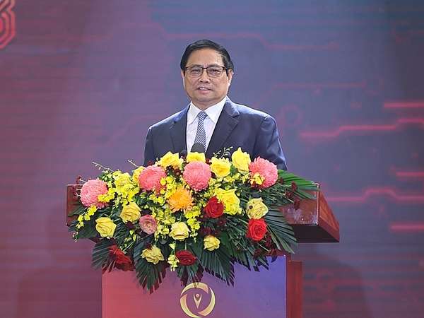 Thủ tướng đánh giá cao những nỗ lực, quyết tâm và kết quả đạt được trong công cuộc chuyển đổi số quốc gia - Ảnh: VGP/Nhật Bắc