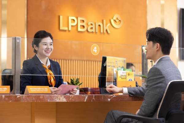 Lãi suất ngân hàng hôm nay 31/10: LPBank điều chỉnh giảm lãi suất huy động ở nhiều kỳ hạn