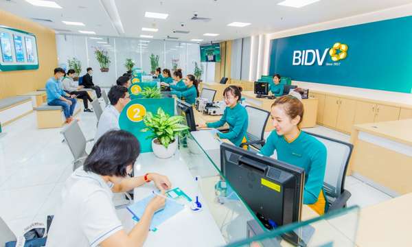 Top 10 ngân hàng cho vay khách hàng nhiều nhất quý I/2023: BIDV là quán quân
