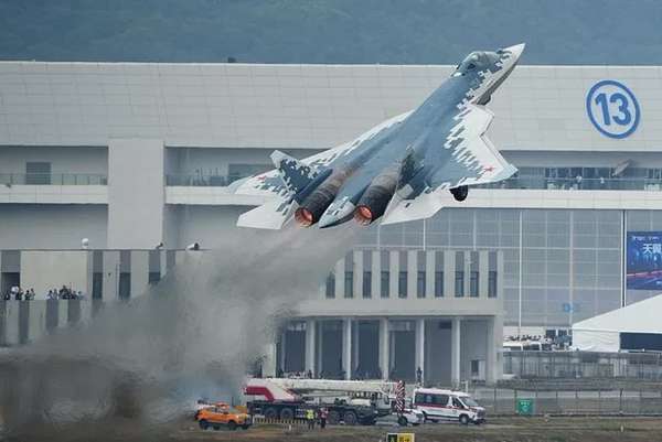 Bản tin quân sự 31/1: Su-57 của Nga có thể trang bị tên lửa siêu vượt âm Kinzhal