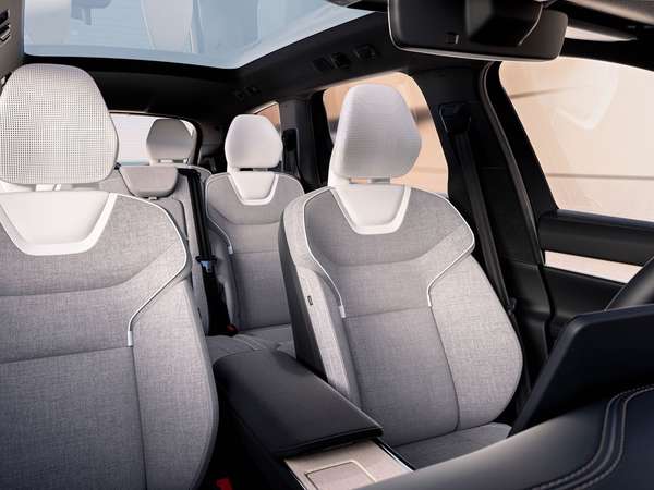Volvo EX90 2025: Giá siêu hợp lý cho mẫu SUV EV sang trọng