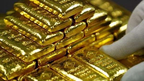 Giá vàng hôm nay 16/4: Vàng SJC giảm nhẹ, hiện ở mốc 67 triệu đồng
