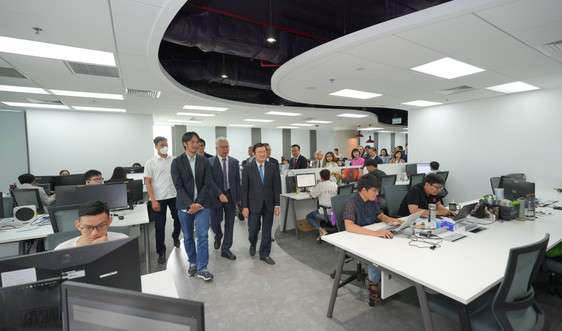 Nguyên Chủ tịch nước Trương Tấn Sang thăm MoMo, khẳng định vai trò của Fintech trong nền kinh tế số tại Việt Nam