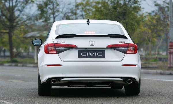 Bảng giá xe Honda Civic tháng 8/2023: Sedan thể thao với nội thất tiện nghi và sang trọng