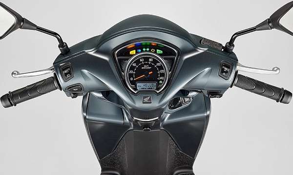 Lộ diện bản copy của xe máy Honda Vision: Đẹp không “góc chết”, giá rẻ bất ngờ