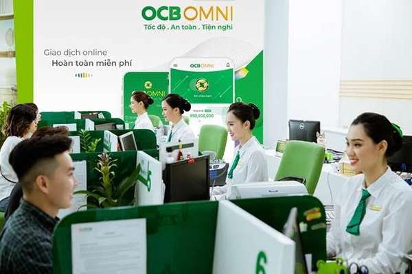 Vợ lãnh đạo OCB đăng ký bán 500.000 cổ phiếu ngân hàng