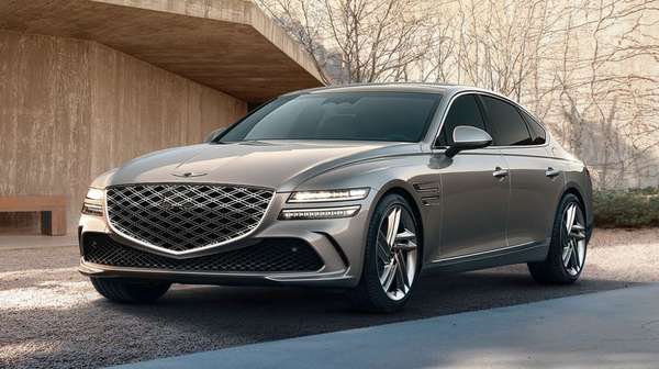 Genesis G80 2025 được cập nhật với lưới tản nhiệt và màn hình lớn