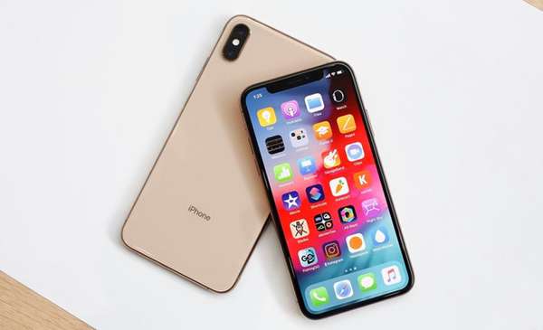 iphone2.jpg
