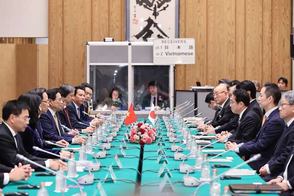 Thủ tướng Phạm Minh Chính hội đàm cùng Thủ tướng Nhật Bản Kishida Fumio