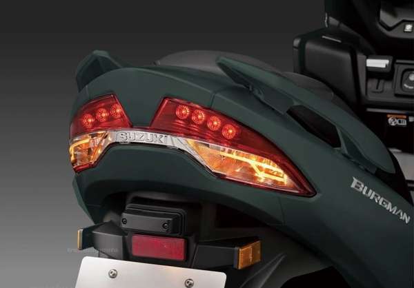 suzuki1.jpg