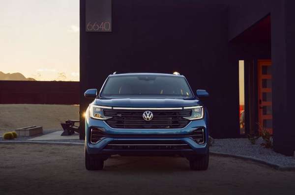 Volkswagen Atlas Cross Sport 2024: SUV cỡ trung có thêm trang bị mới xịn xò