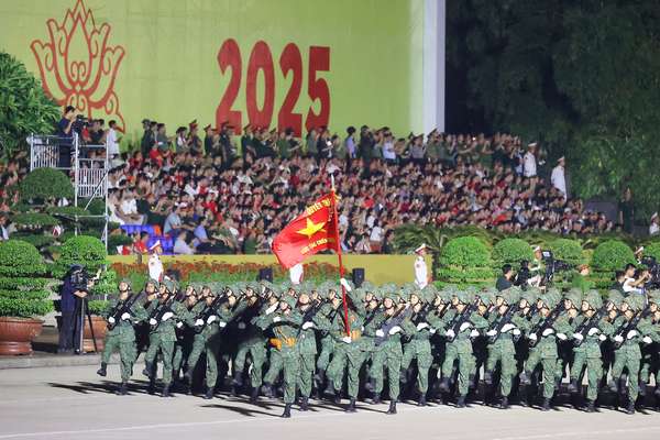 diễu binh diễu hành