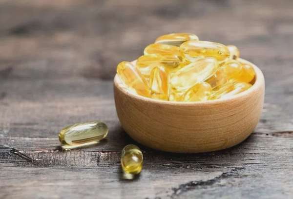 Uống dầu cá Omega-3 có tác dụng gì? Những ai không nên uống?