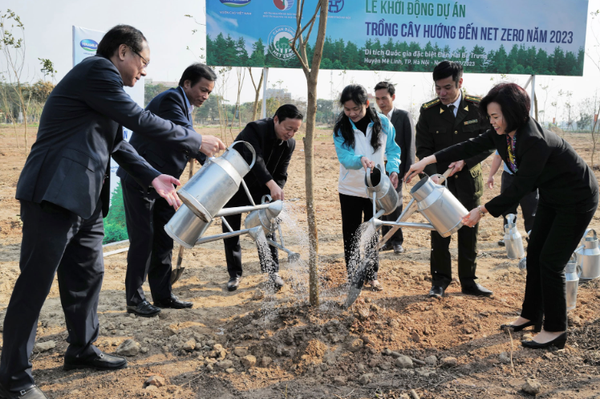 Vinamilk khởi động dự án trồng cây hướng tới Net Zero tại Hà Nội (tháng 2/2023)