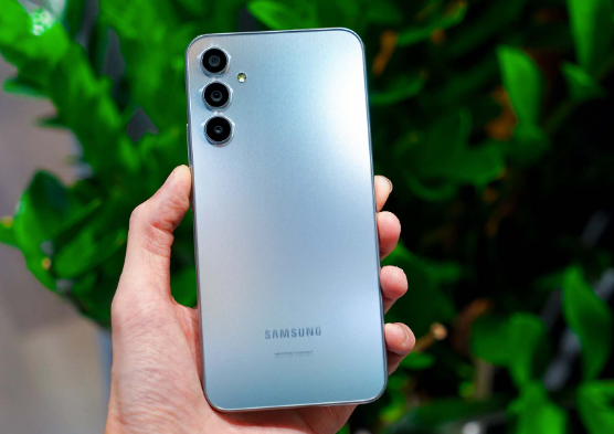 Hơn 7 triệu, Samsung Galaxy A34 mang đến trải nghiệm như 