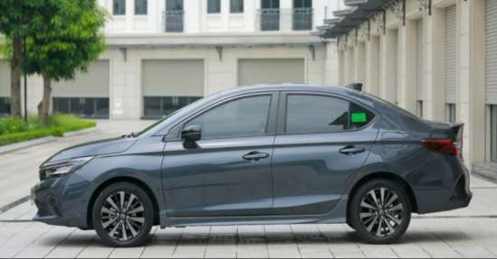 Honda City giảm giá sốc, ưu đãi cực lớn: Loạt đối thủ ngầm ngùi lùi về sau