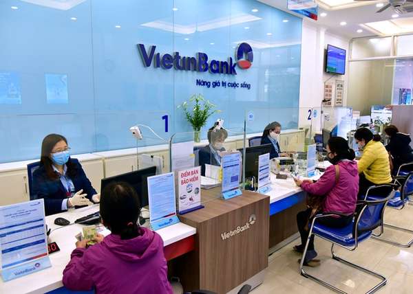 Bản tin tài chính – ngân hàng 23/12: VietinBank huy động 4.000 tỷ đồng từ trái phiếu; quy định mới về thẻ tín dụng