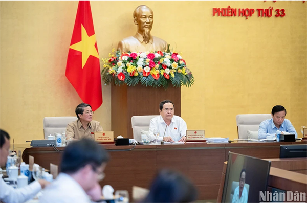 Phó Chủ tịch Thường trực Quốc hội Trần Thanh Mẫn phát biểu tại phiên họp. (Ảnh: DUY LINH)