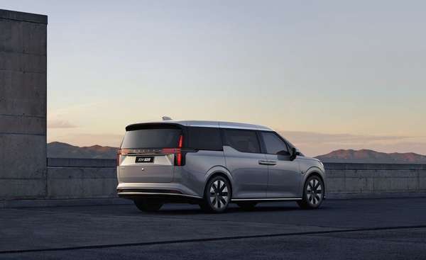 Volvo EM90: Một chiếc Minivan chạy điện hạng sang, an toàn