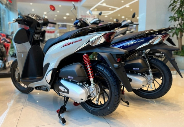 Giá xe máy Honda SH Mode 2023 mới nhất tháng 3/2023: Chênh “nhẹ nhàng, lên đời dễ dàng