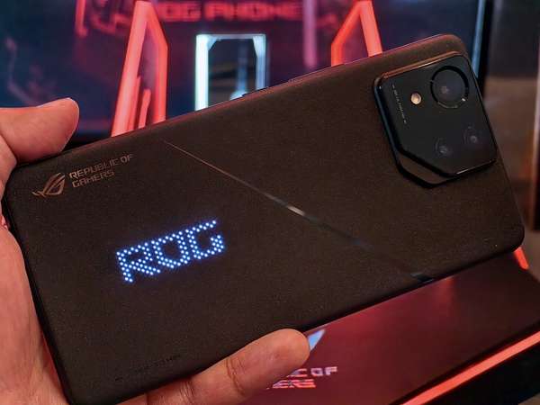 Asus ROG Phone 8 Pro chính thức ra mắt: Cân tất mọi loại game, mang đến trải nghiệm mãn nhãn