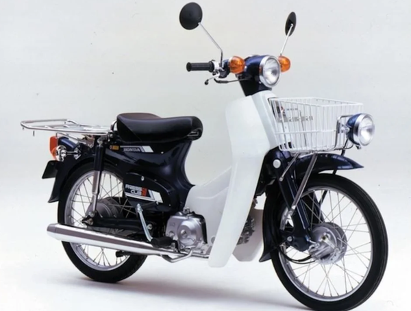 Honda C100 phiên bản đầu tiên – Nguồn: Honda Hoàng Việt