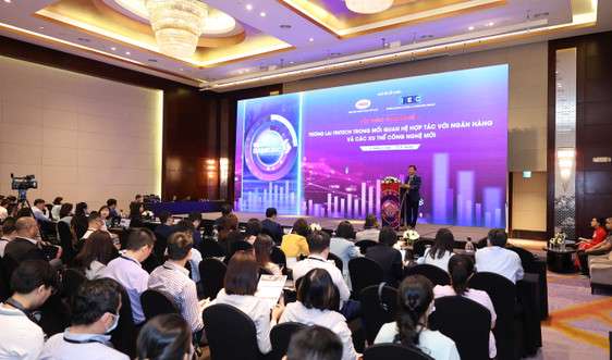 Tương lai Fintech trong mối quan hệ hợp tác với ngân hàng và các xu thế công nghệ mới