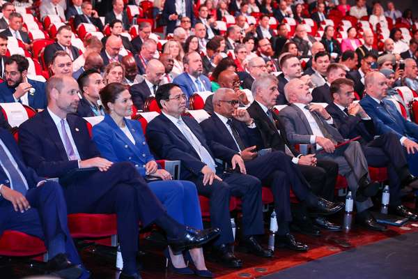 Thủ tướng: Việt Nam sẵn sàng tham gia, dẫn dắt trong các cơ chế hợp tác về biển- Ảnh 3. Thủ tướng: Việt Nam sẵn sàng tham gia, dẫn dắt trong các cơ chế hợp tác về biển- Ảnh 3.
