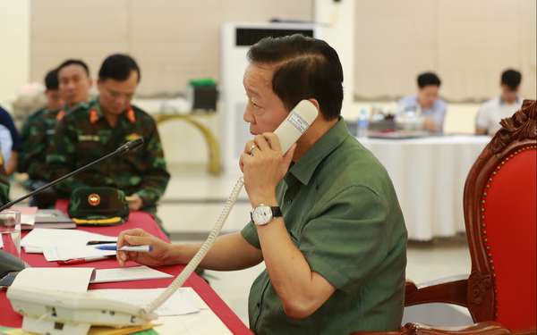 Bão số 5 đổ bộ vào Hà Tĩnh, Nghệ An, duy trì cảnh giác cao độ- Ảnh 4.